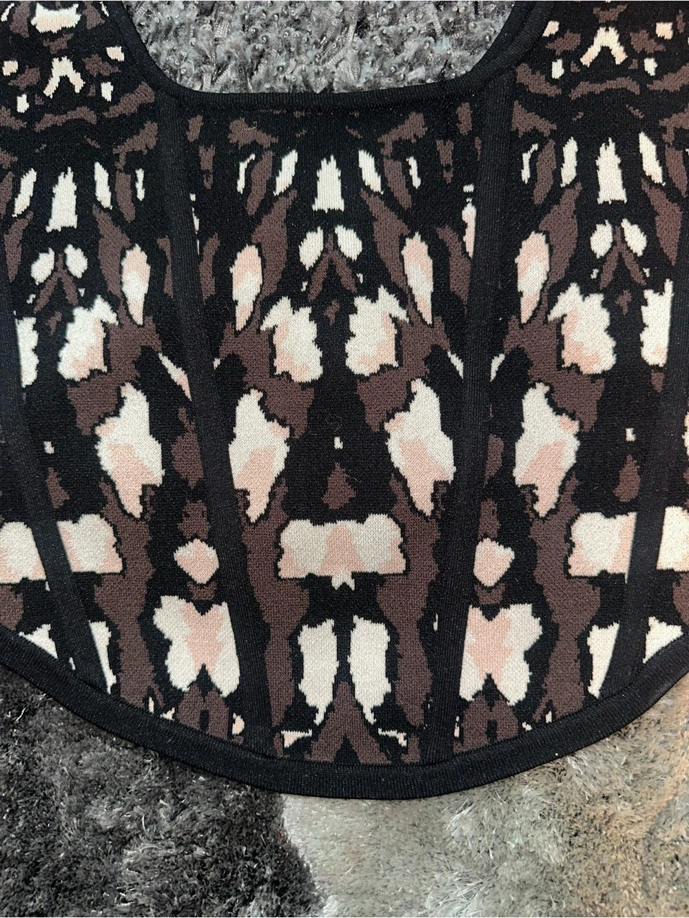 Express Body Contour Corset Crop Top Abstract Jacquard Knit Black Brown NWT XL - Picture 4 of 6